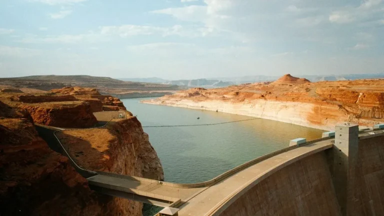Fossil Fuel Emissions Linked to Half the West’s Recent Water Losses, Raising New Pressures on Gardens and Landscapes - Featured image