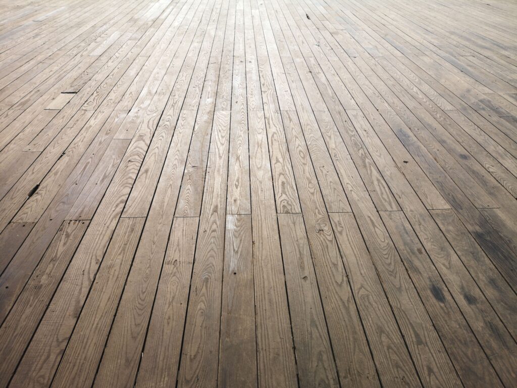 The Reason a Creaky Floorboard Always Seems Louder at Night - Featured image
