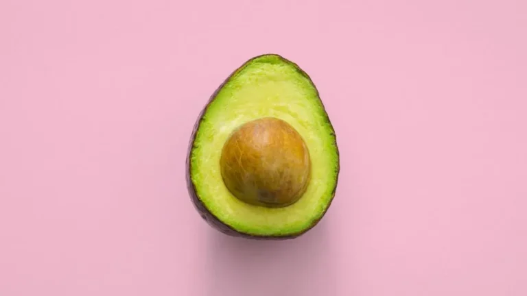 Security Threat Halts Avocado Exports From Mexico to US - Featured image