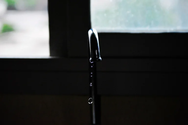 The Faucet Habit That's Secretly Wasting Hundreds of Gallons - Featured image