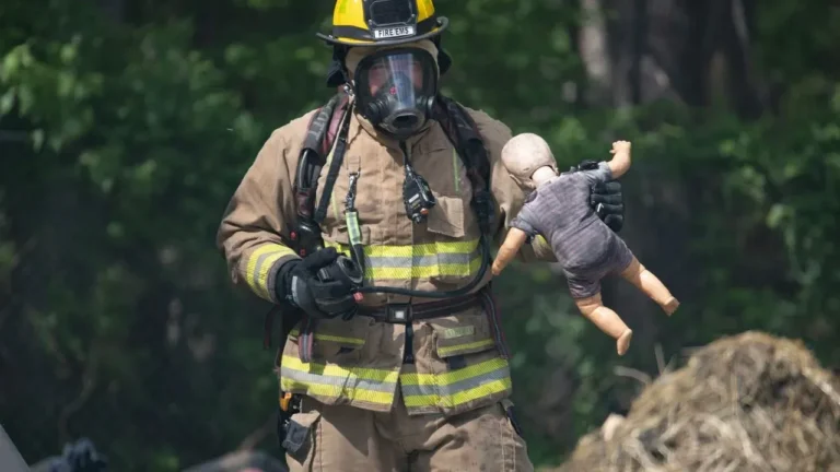 Firefighters Meet Baby They Delivered in Home Birth - Featured image