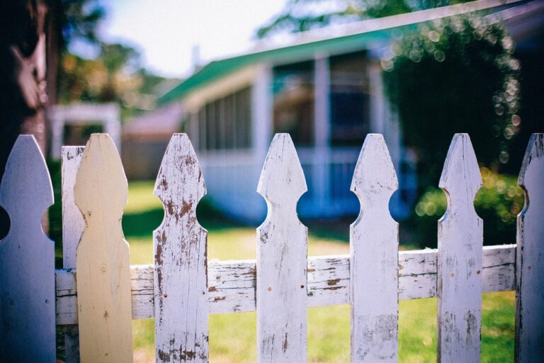 The Fence Height Rule Neighbors Break Without Realizing It's Illegal - Featured image