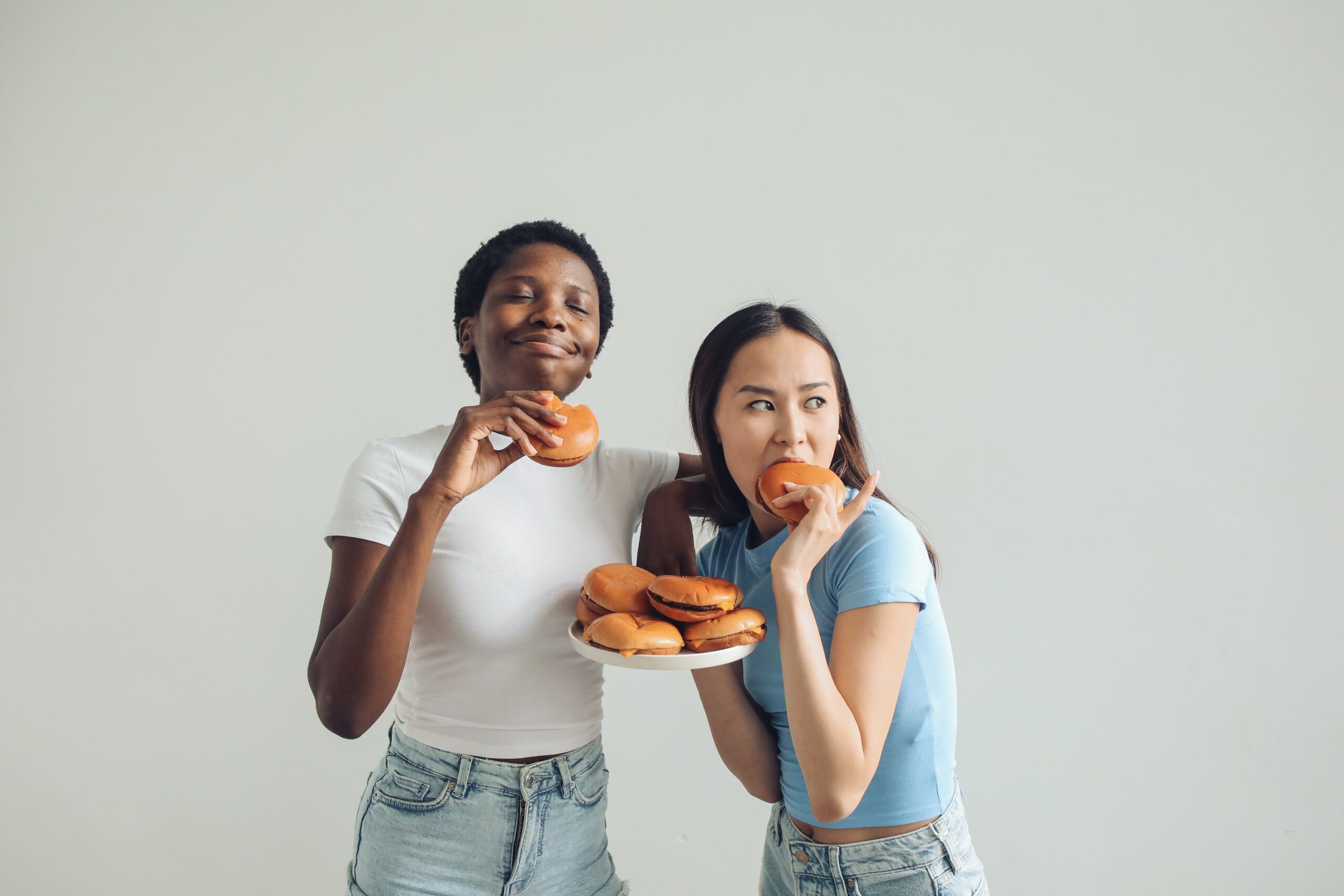 6 Foods That Naturally Curb Sugar Cravings