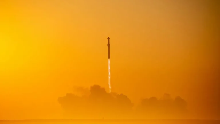 Starship Reaches Orbit on First Flight - Featured image
