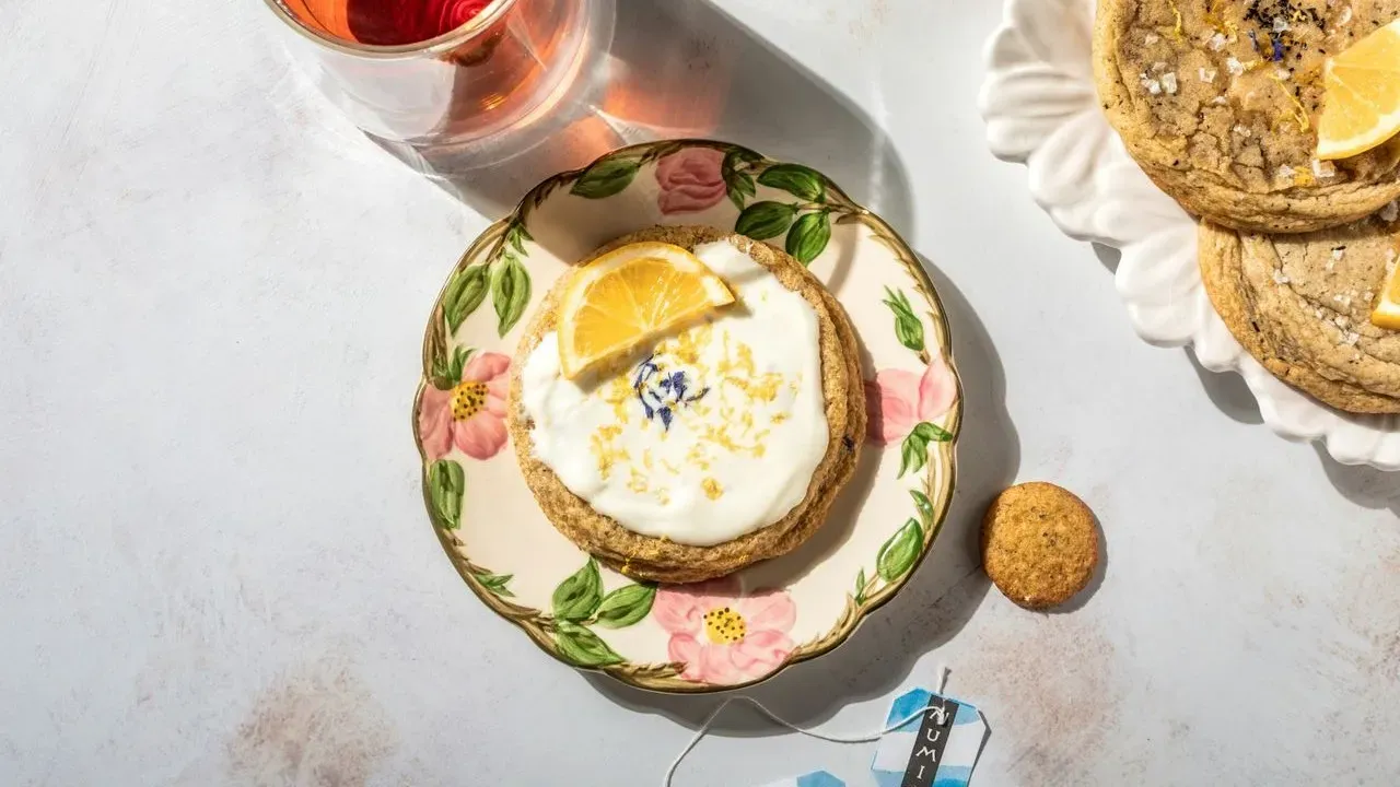 Homegrown Herbs Bring London Fog Cookies to Life
