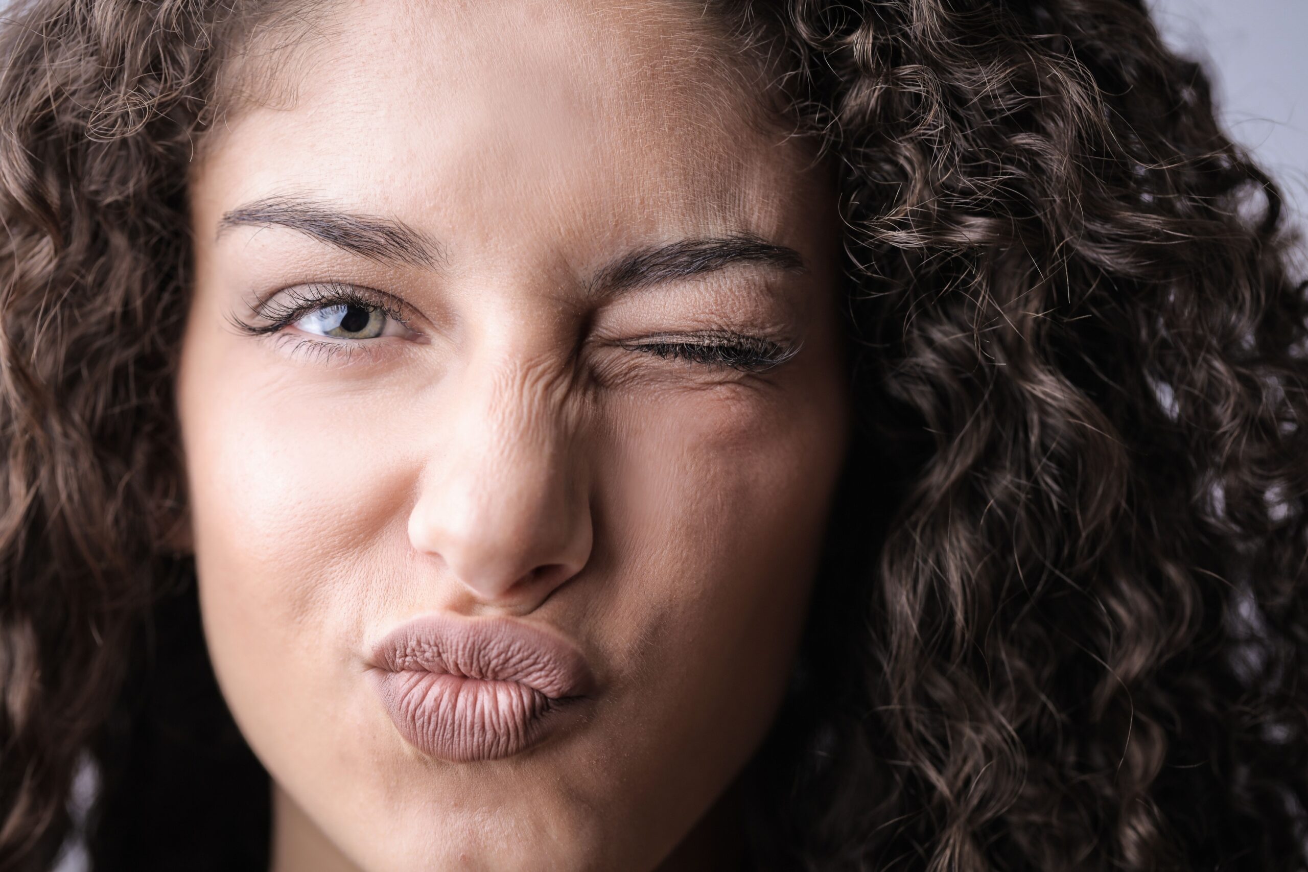 Why Your Eyelid Twitches for Days – and When Doctors Say to Pay Attention