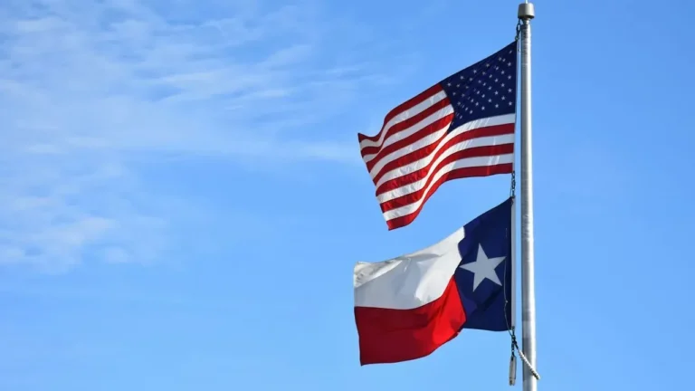 Texas Rejects AI School Charter, Approves Voucher Funds - Featured image