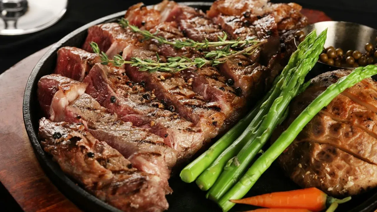 Stem Cell Advance Brings Lab-Grown Steak Closer