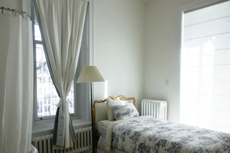 Why the Guest Room Becomes the Hardest Room to Decorate - Featured image
