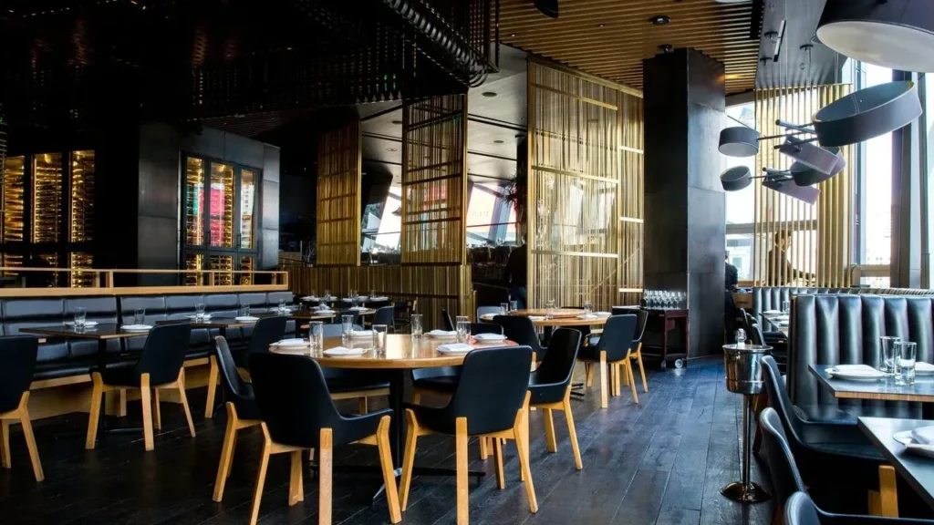 Restaurants Crack Down as Diners Steal Silverware, Artwork and More - Featured image