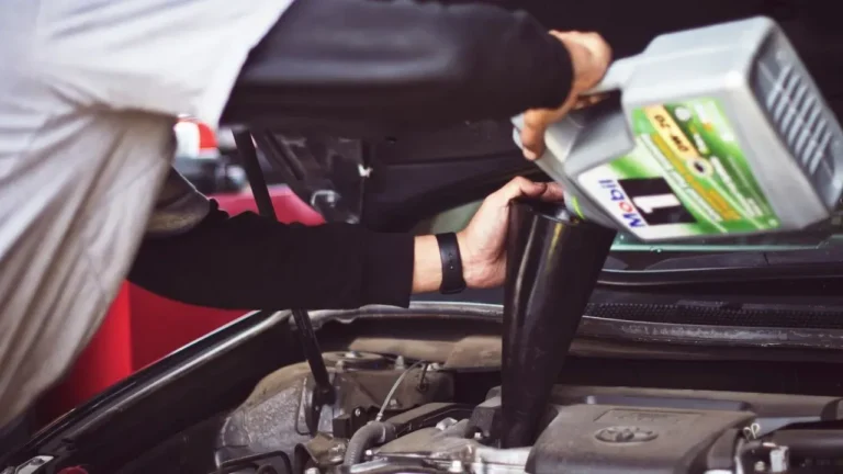 Costco Caps Motor Oil Purchases as Supply Squeeze Sends Prices Sharply Higher - Featured image