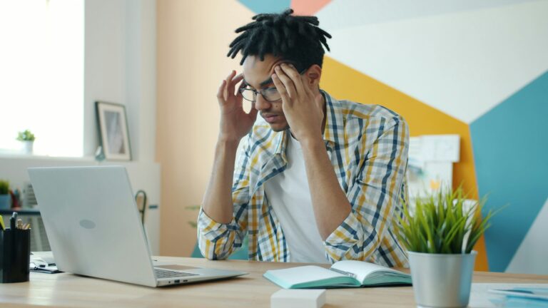 Why More Remote Workers Are Adding a Fake "Commute" Walk - Featured image