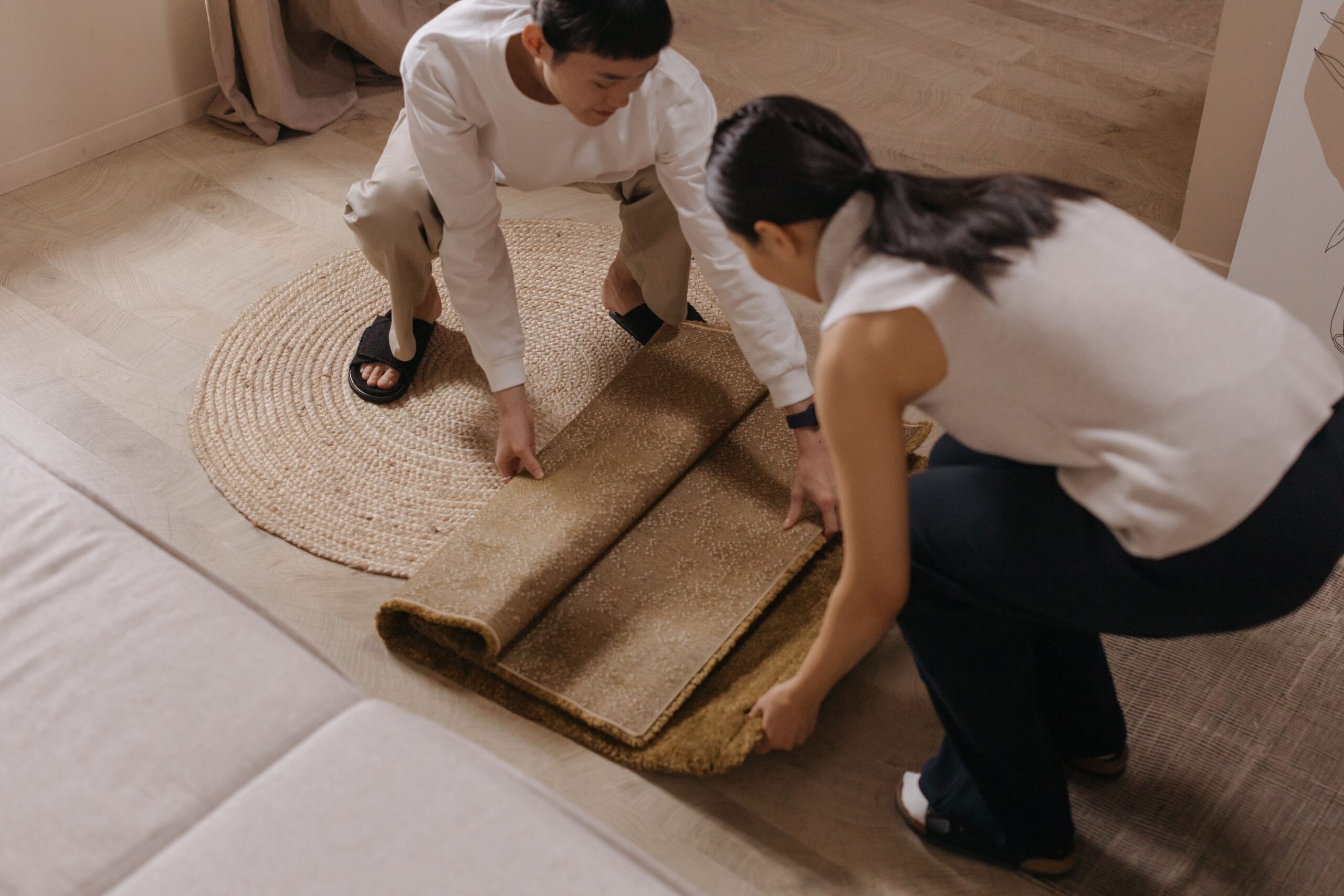 The Outdoor Rug Material That Survives Rain Season After Season