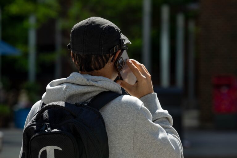 The AI Voice Clone Scam Targeting Family Emergency Calls - Featured image