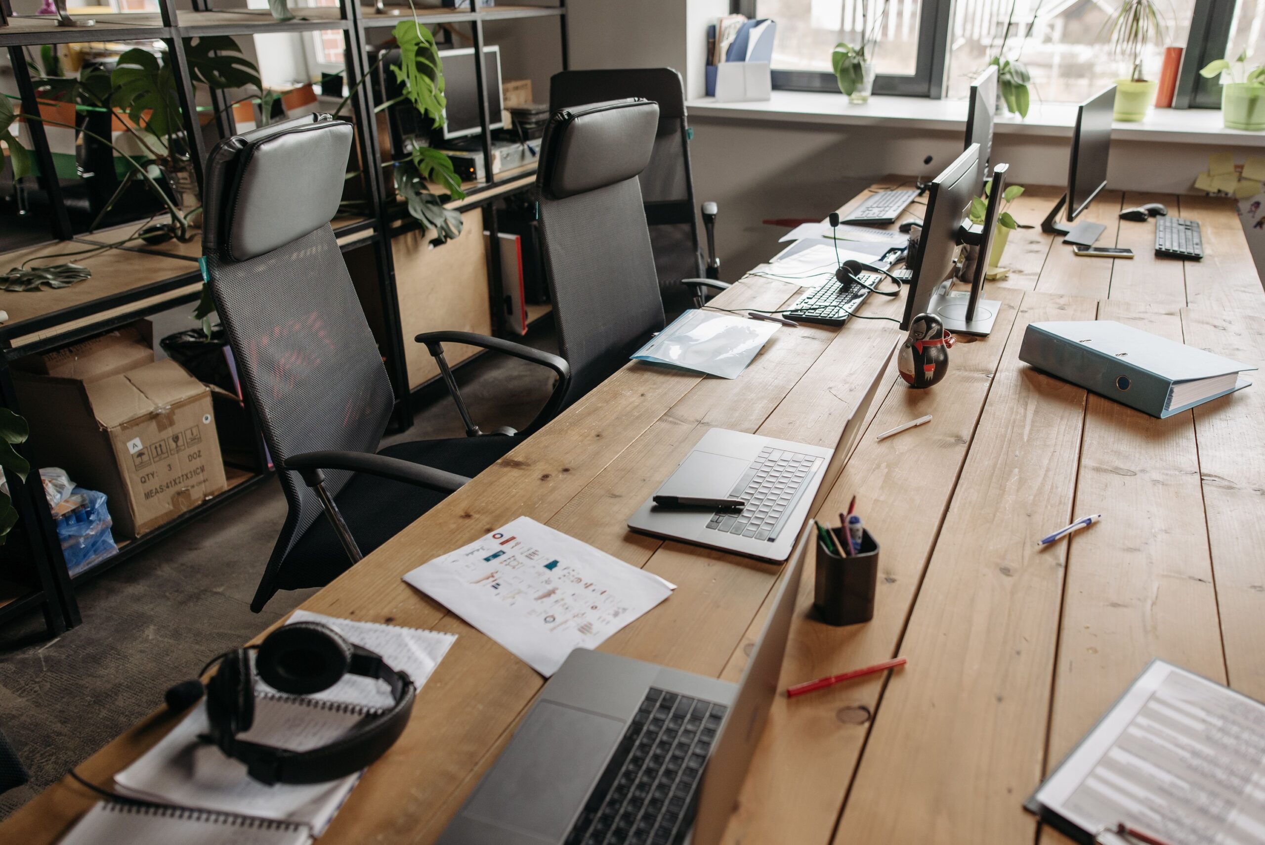 The Desk Chair Height Mistake That's Quietly Wrecking Remote Workers' Backs