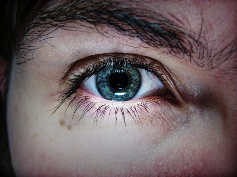 The Remote Work Habit That's Quietly Straining Your Eyes - Featured image