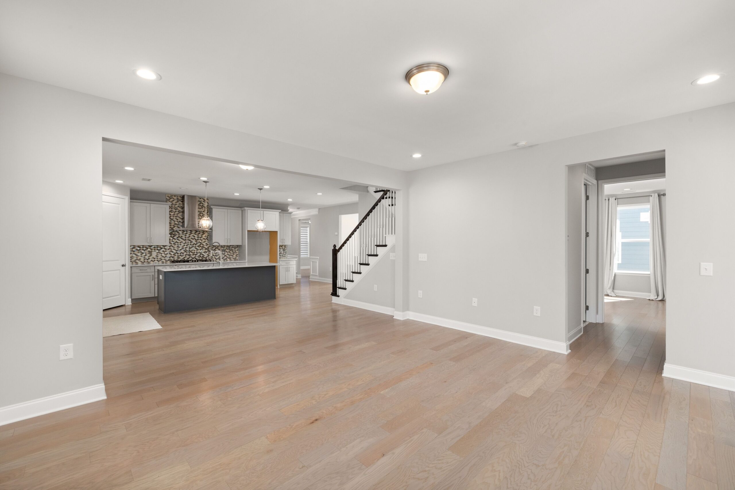 Open Concept vs. Closed Rooms: The Debate Homeowners Can't Settle