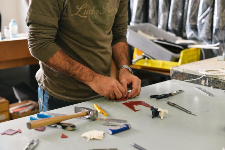 The Unspoken Rules of Borrowing Tools From a Neighbor - Featured image