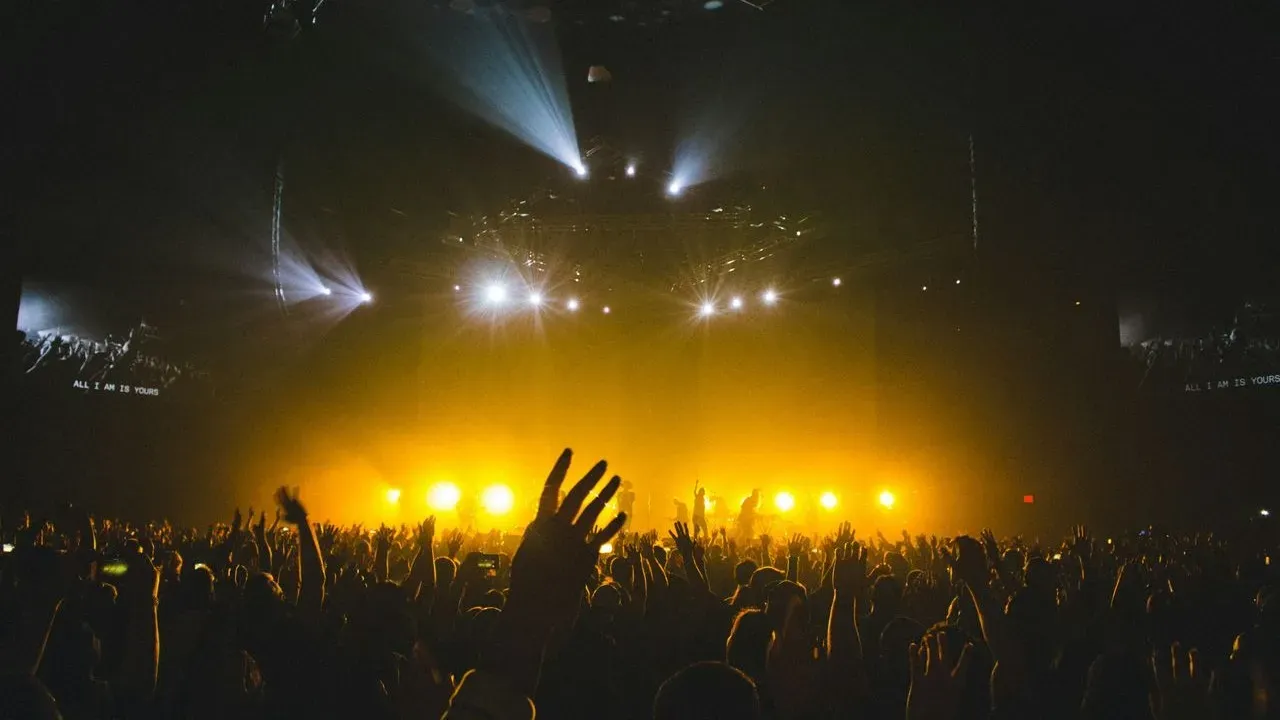 Freak Fall From Tree at Music Festival Leaves Tennessee Woman Paralyzed