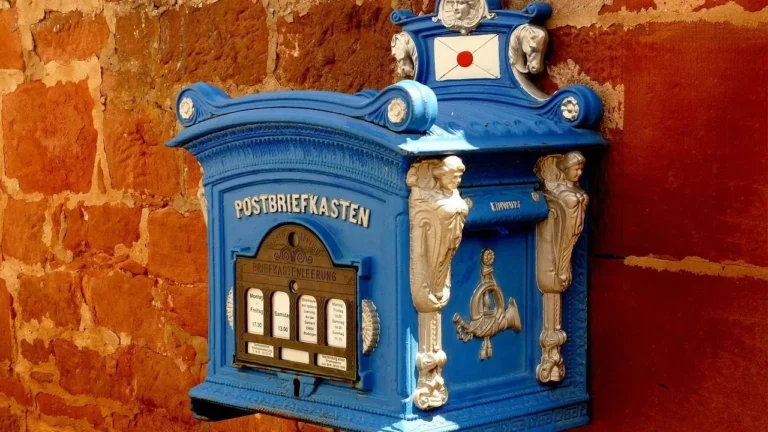 Your Mailbox Is the Easiest Way to Win Halloween This Year: Spooky DIY Makeovers Anyone Can Do - Featured image