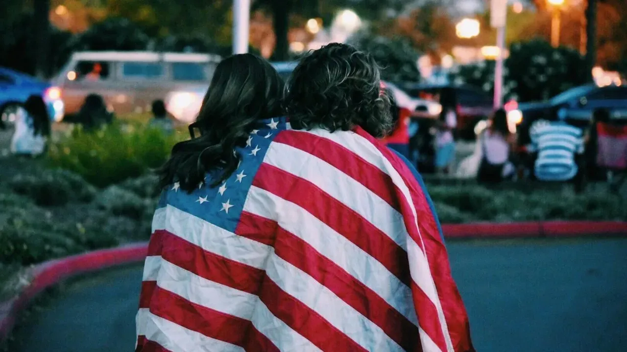 Hawaii Leads Happiest States, New Jersey Takes Second