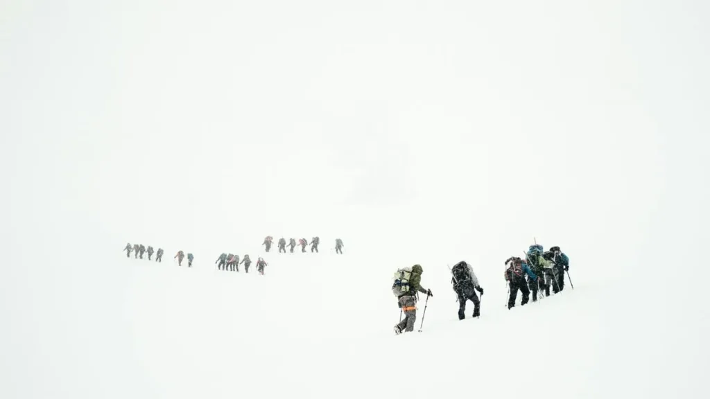 AI Hiking Plan Strands Trio on Mount Shasta - Featured image