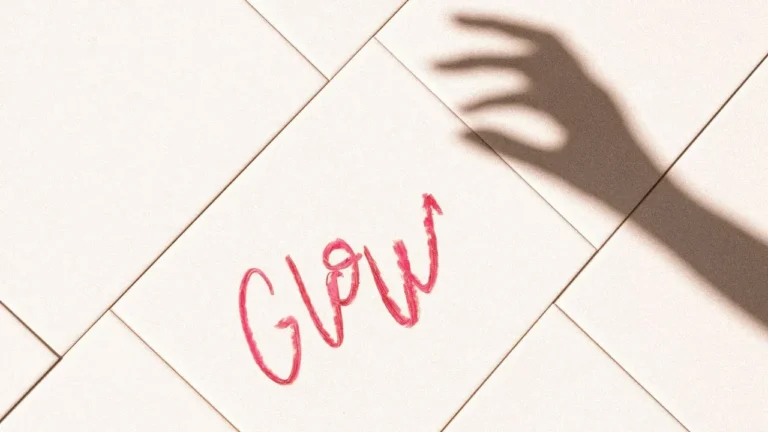 Merriam-Webster Adds 1,400 Words, From Glow-Ups to Cuffing Season - Featured image