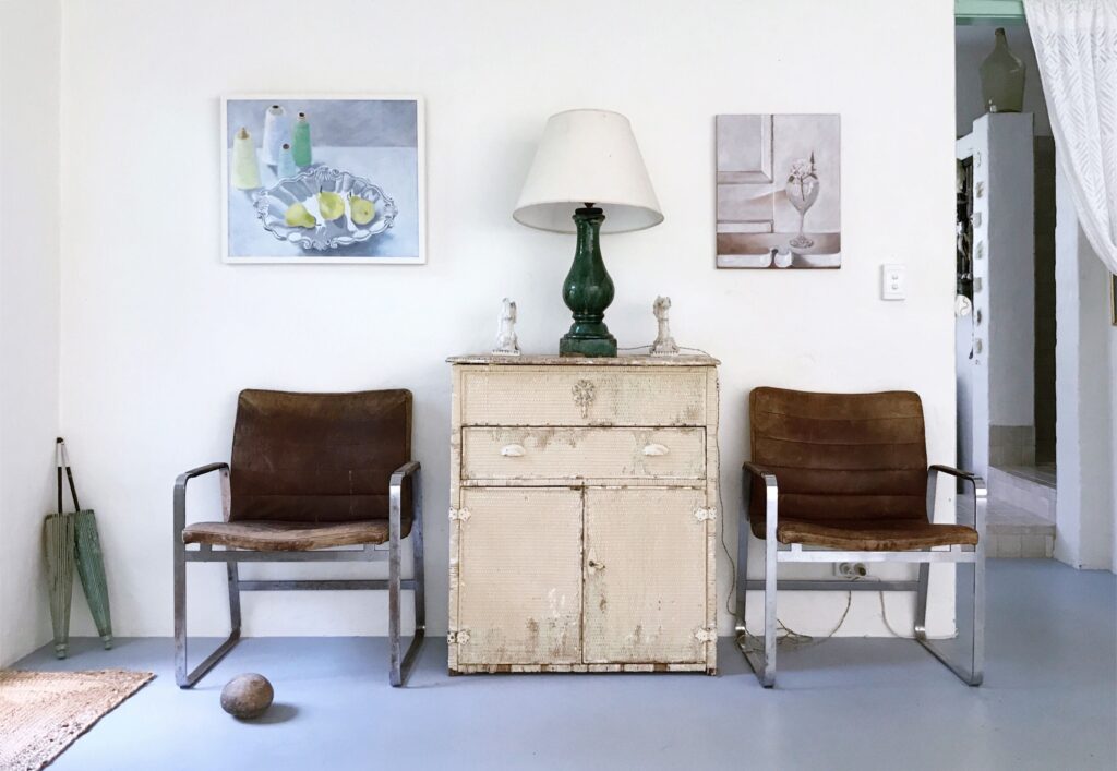 6 Items Designers Say to Always Buy Used, Never New - Featured image