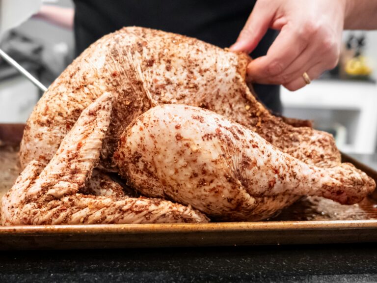 The Thanksgiving Turkey Temperature Mistake That Sends Thousands to the ER - Featured image