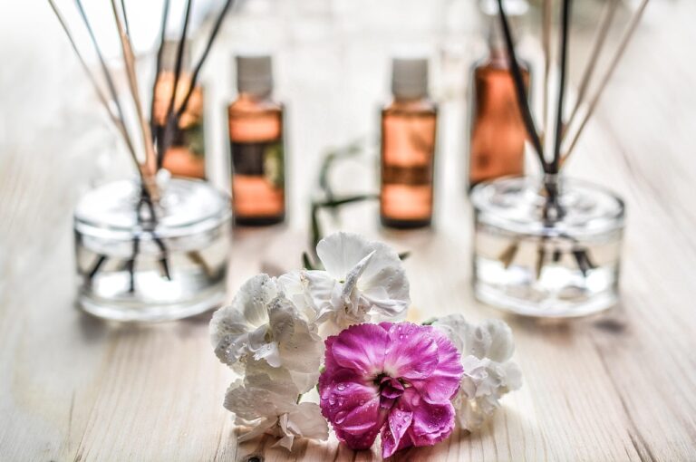 Why Certain Home Scents Make Rooms Feel Instantly Warmer - Featured image