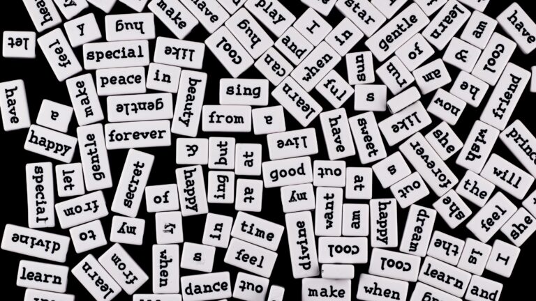 The Reason Certain Words Sound Fake the Longer You Stare at Them - Featured image