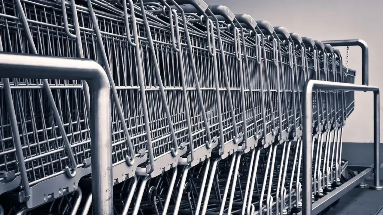 GLP-1 Drugs Quietly Alter Grocery Shopping Patterns - Featured image