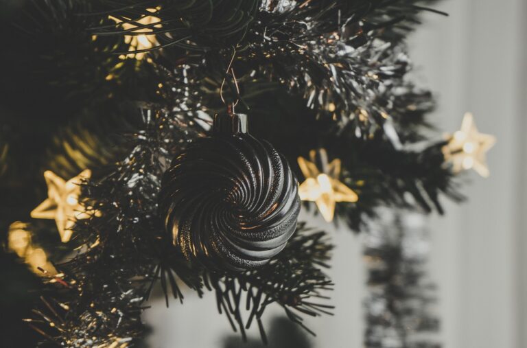 Real Tree or Fake Tree: The Holiday Debate That Divides Every Family - Featured image