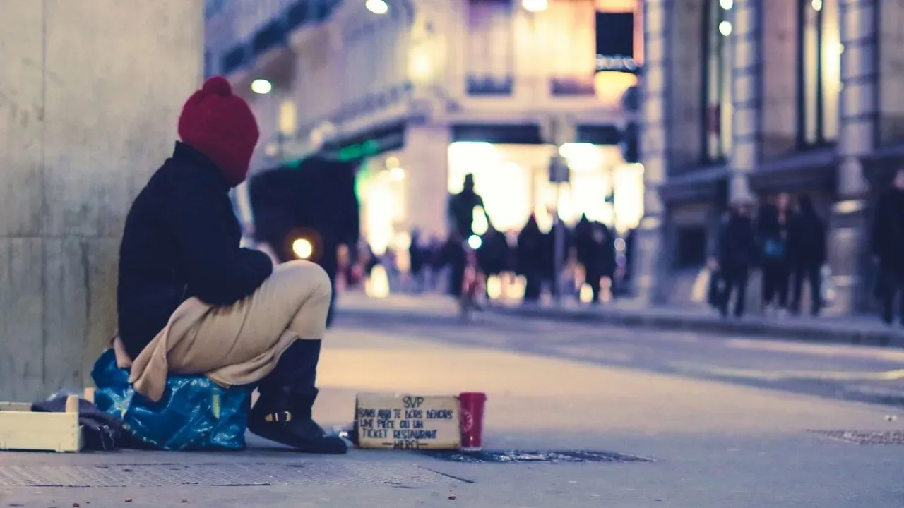 Sacramento Teens in Viral Videos Throwing Bottles at Homeless