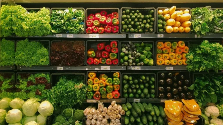 Flat Grocery Prices Mask Looming Supply Chain Costs - Featured image