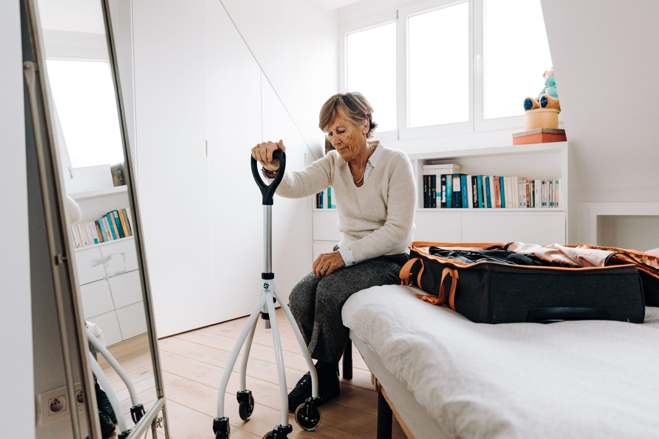 10 Signs a Parent's Home No Longer Fits Their Needs