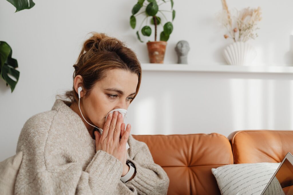 Why Some People Sneeze When They Step Into Sunlight - Featured image