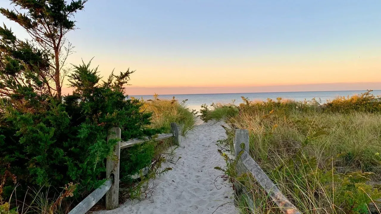 Cape Cod’s Late-Season Warmth Extends Time for Outdoor Harvest Traditions
