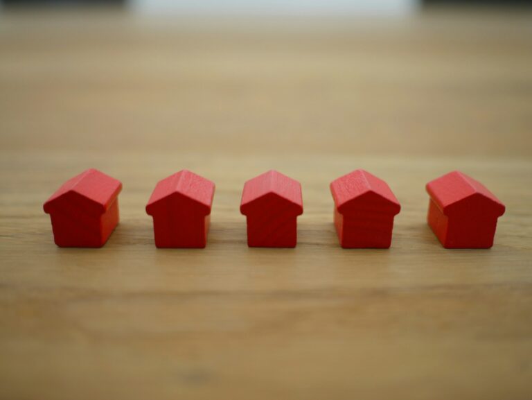 The First-Apartment Mistake Almost Every Renter Makes Once - Featured image