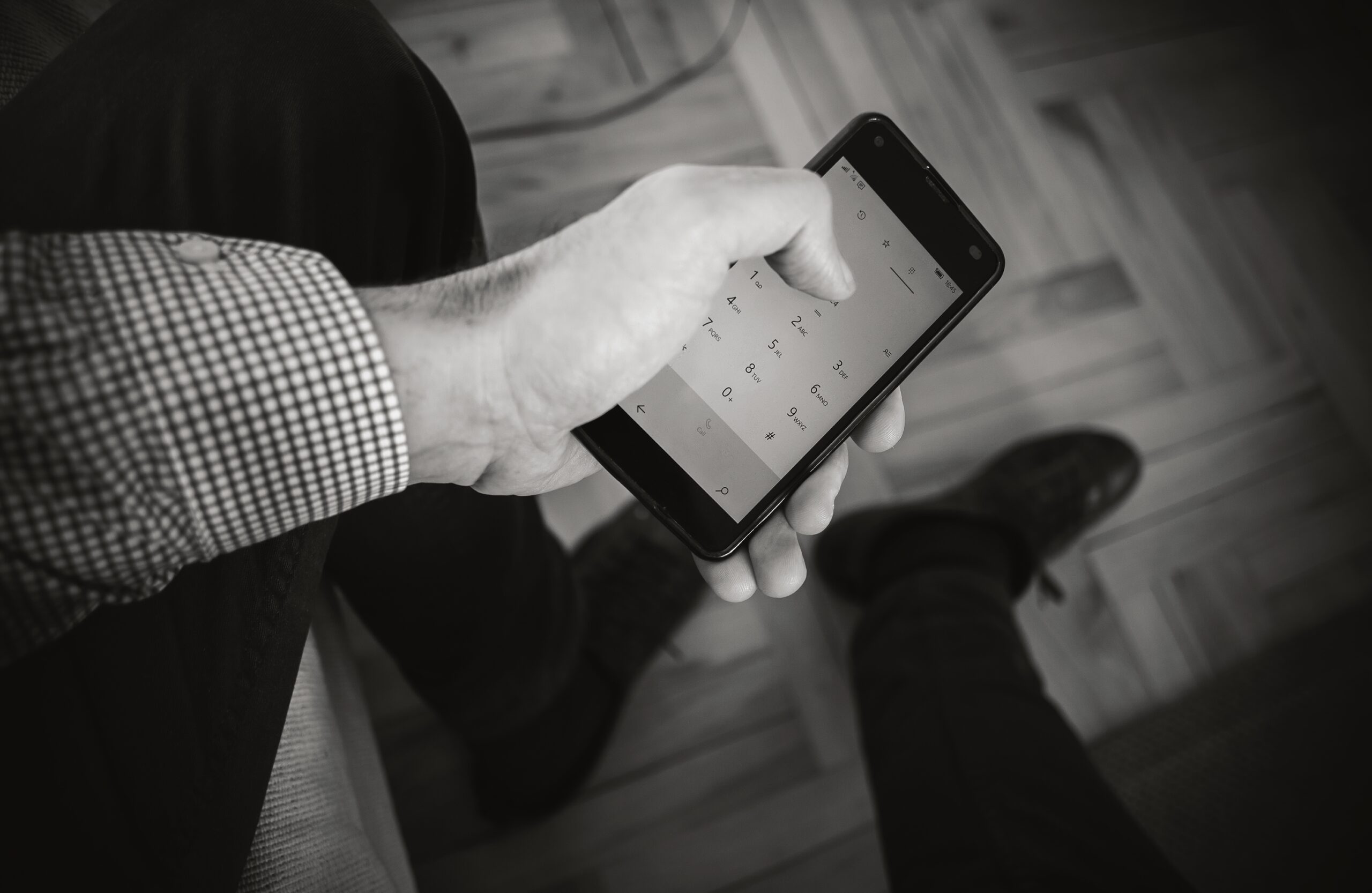 The Disappearing Habit of Sunday Phone Calls to Family (And Why We Think It Should Return)