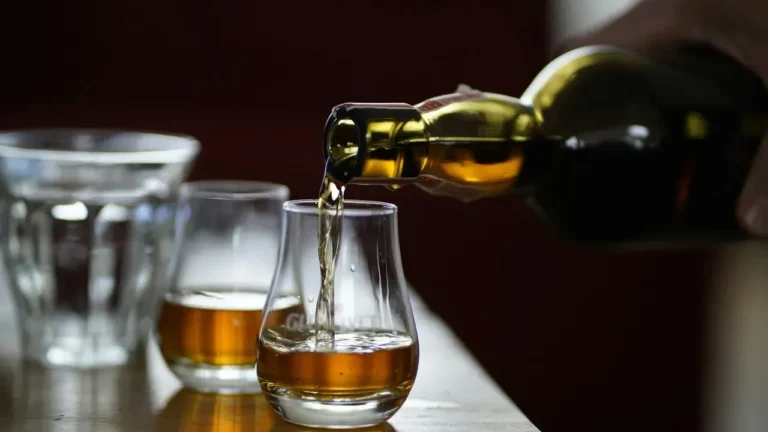 England Secures Whisky Protection, Scotland Objects - Featured image