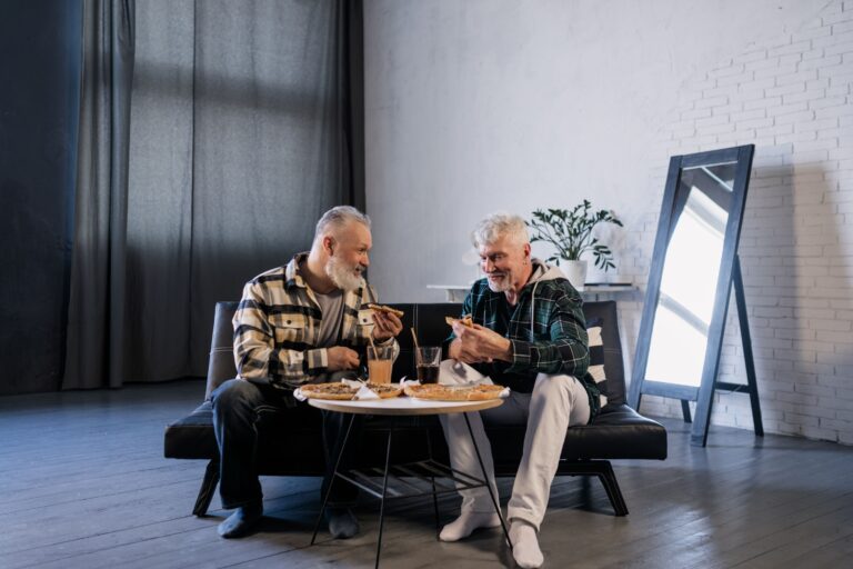 Why Some Older Adults Suddenly Lose Interest in Food - Featured image
