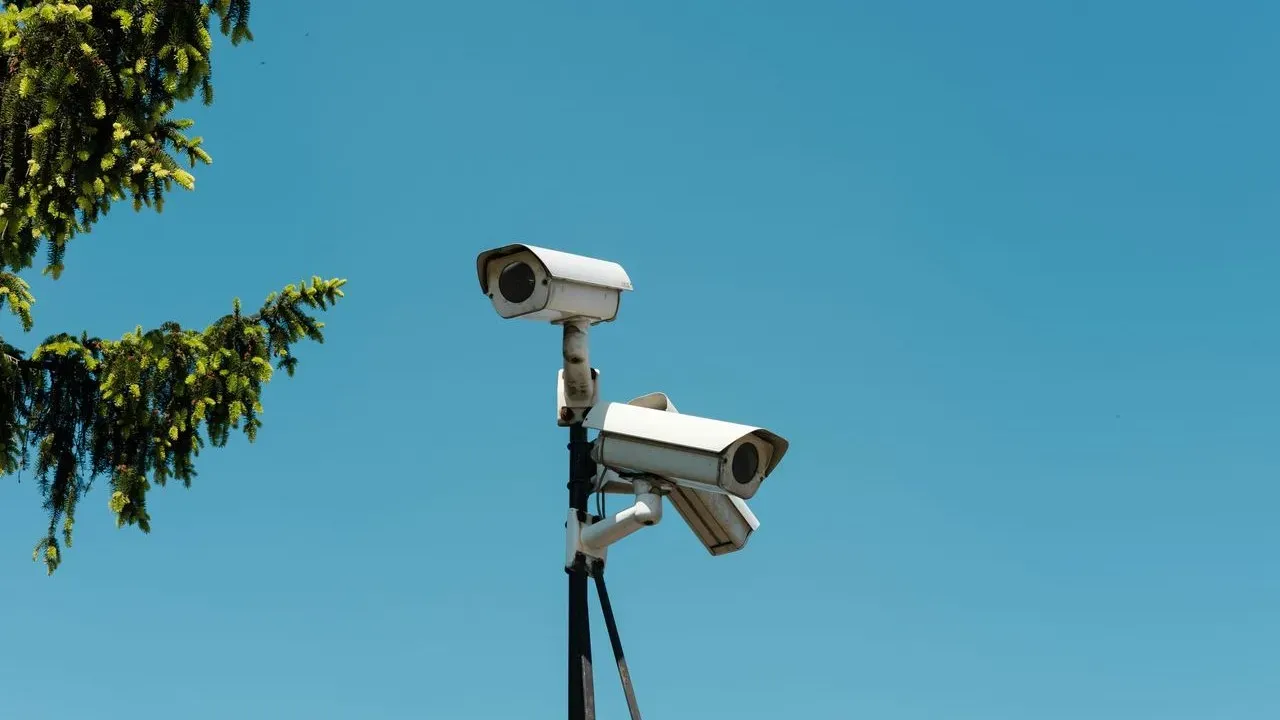 MapQuest's Surveillance Layer Puts Flock Cameras in Plain Sight for Drivers