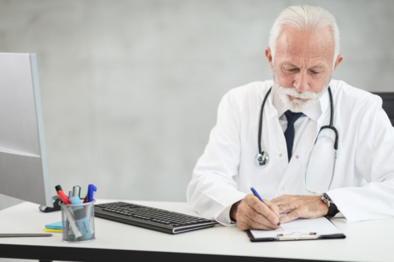 The Medicare Card Call Scammers Make Every Fall - Featured image