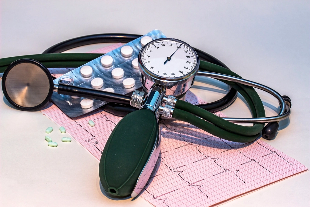 The Blood Pressure Reading Mistake Nurses Say Throws Off Your Numbers