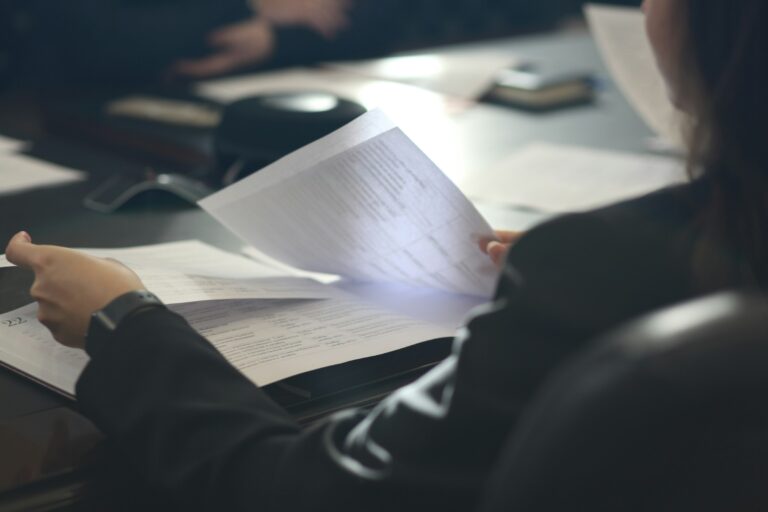 6 Financial Documents You Can Safely Shred Today - Featured image