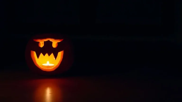 Sleepy Hollow, NY Homeowners Brace for Halloween Crowds - Featured image