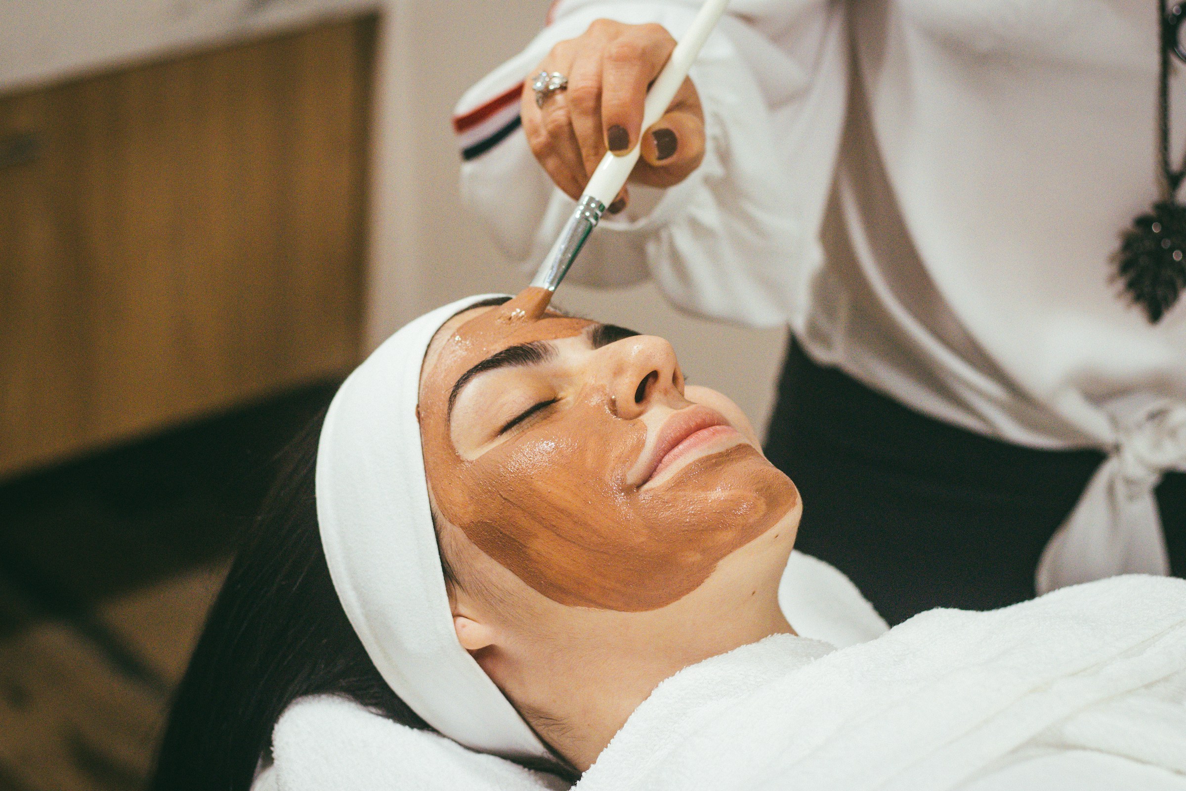 10 Things Dermatologists Never Put on Their Own Face