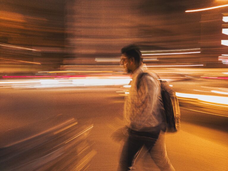 The Walking Speed Doctors Say Predicts How Well You'll Age - Featured image